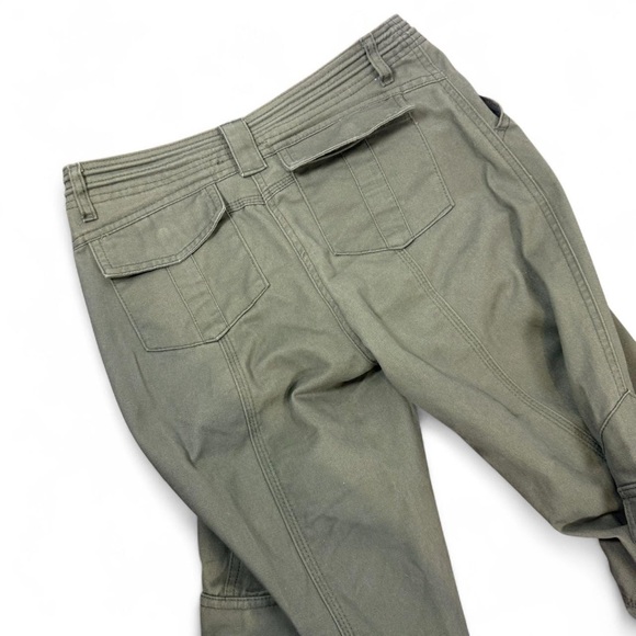 Brandy Melville NWT green cargo wide leg pants with adjustable waist - Picture 4 of 6